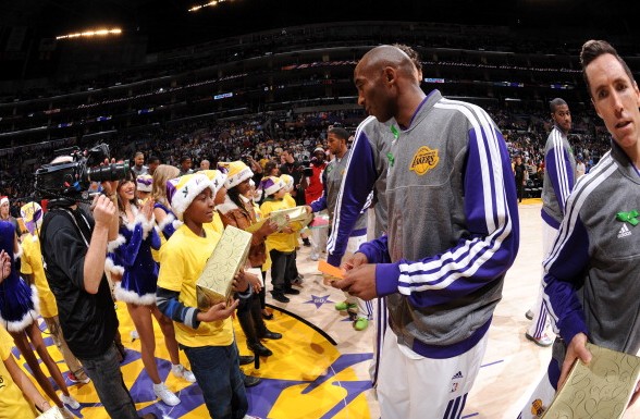 帮助他们积 帮助他们积